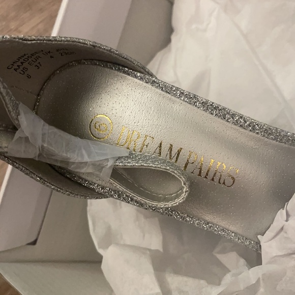 DREAM PAIRS Women's Low-Chunk Low Heels - Picture 8 of 8